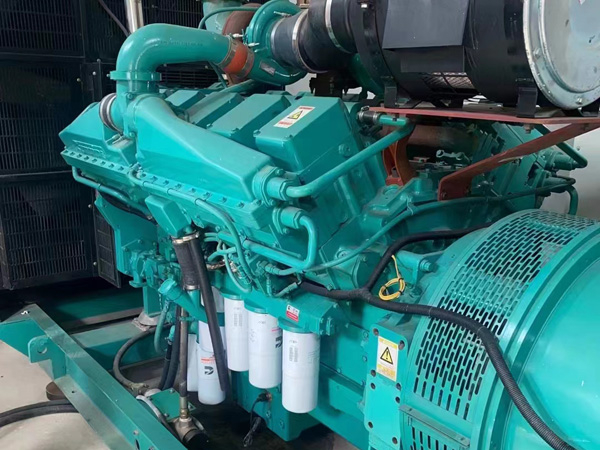 马村更换100kW柴油发电机组机油时，需要注意哪些事项？